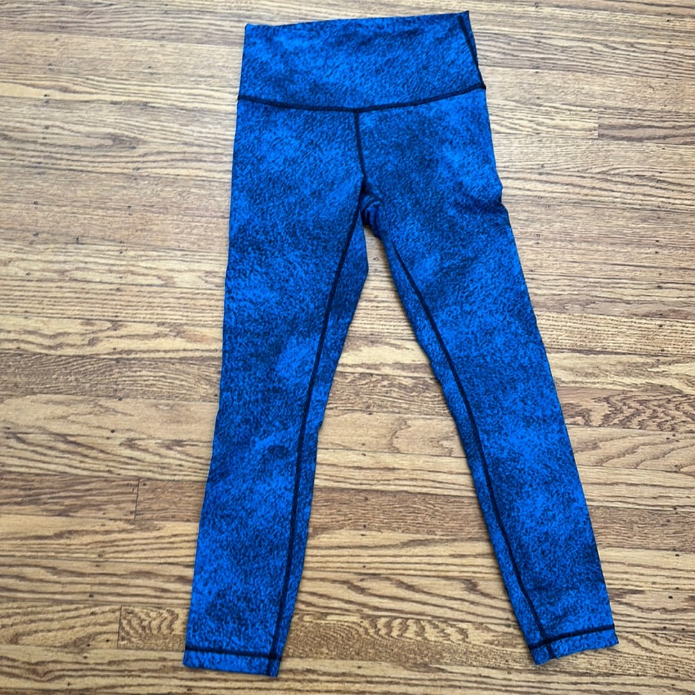Lululemon turquoise spotted leggings